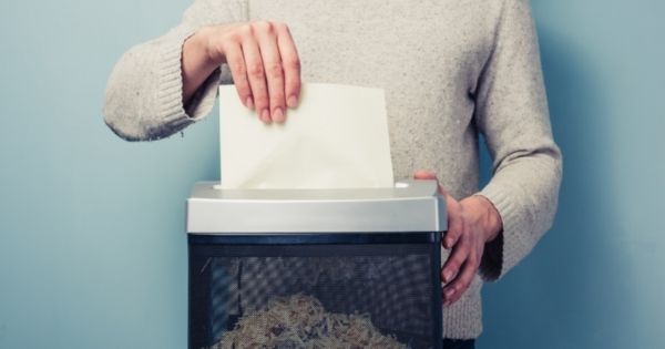 The Basics of How a Paper Shredder Machine Works